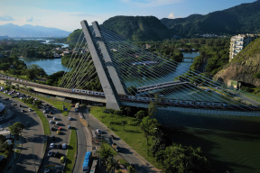 Imagem da parte externa da estação Jardim Oceânico